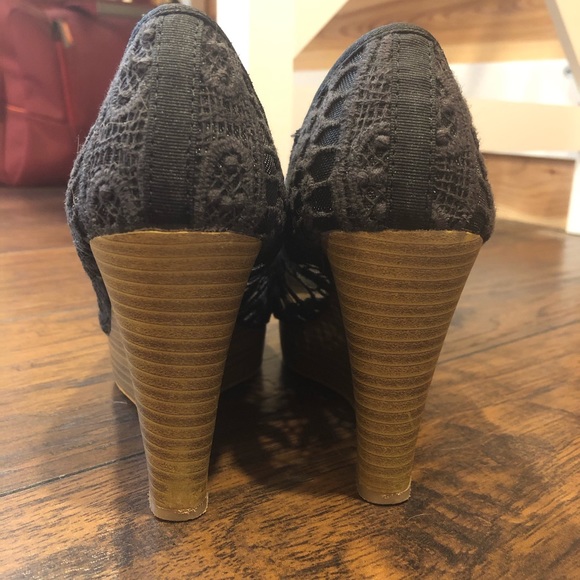 American Eagle Payless Wedges - Picture 7 of 8